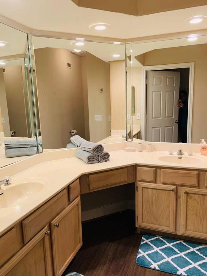 2 Bedroom Easy Access To Med Center, Nrg, Downtown Houston Exterior foto
